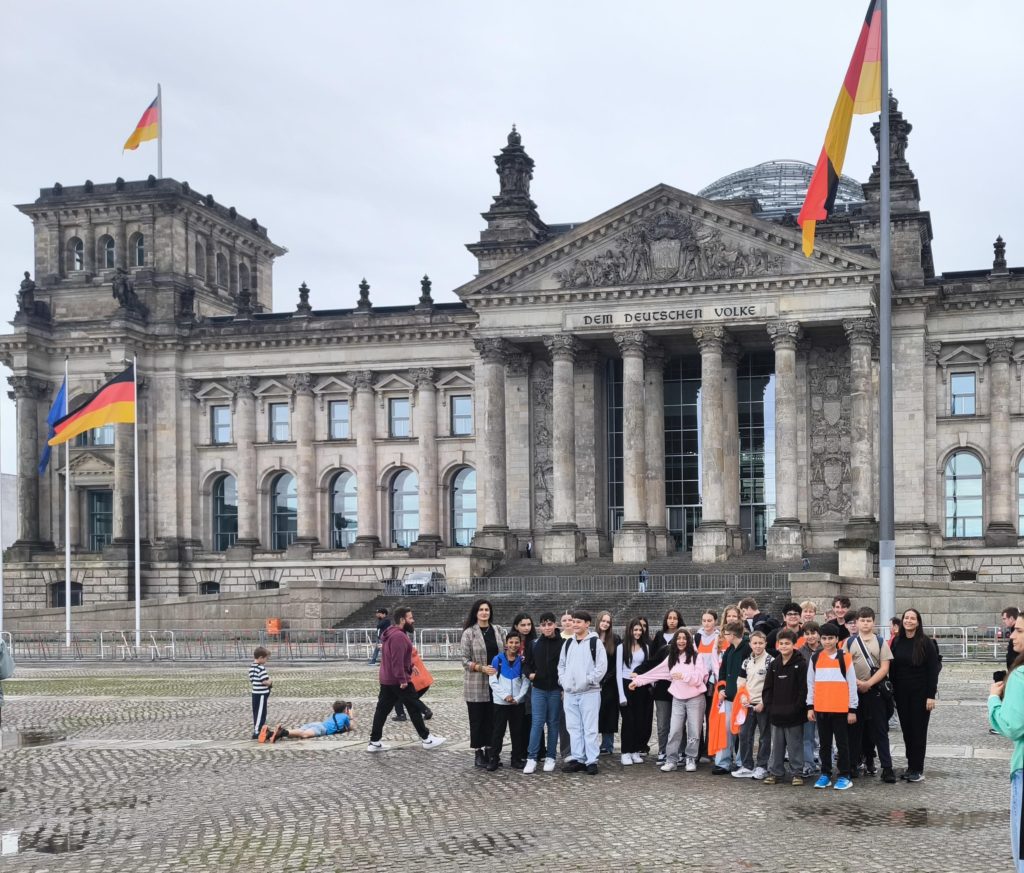 Besuch der Klasse 7D im Deutschen Bundestag
